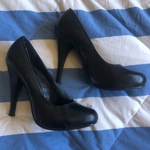 Cathy Jean Pumps